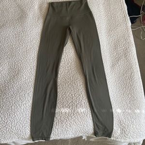 Align HR Tight 28”